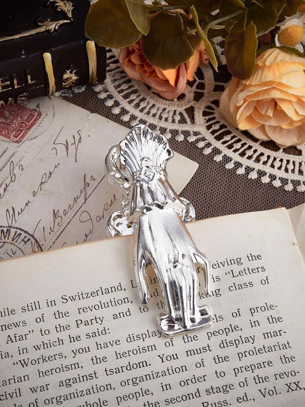 Vintage Lady's Hand Book Clip 3D Metal Antique Silver Alloy Traveler Notebook Jo - Picture 2 of 8